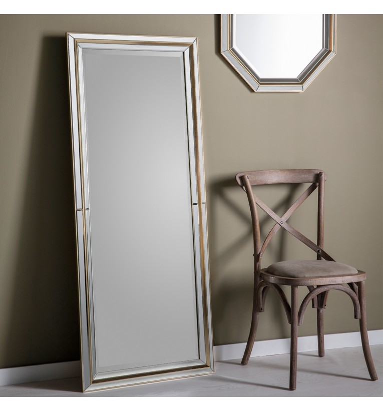 Vogue Leaner Mirror 