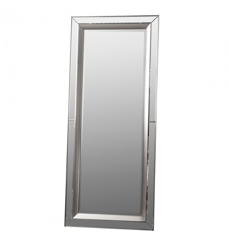 Madrid Leaner Mirror